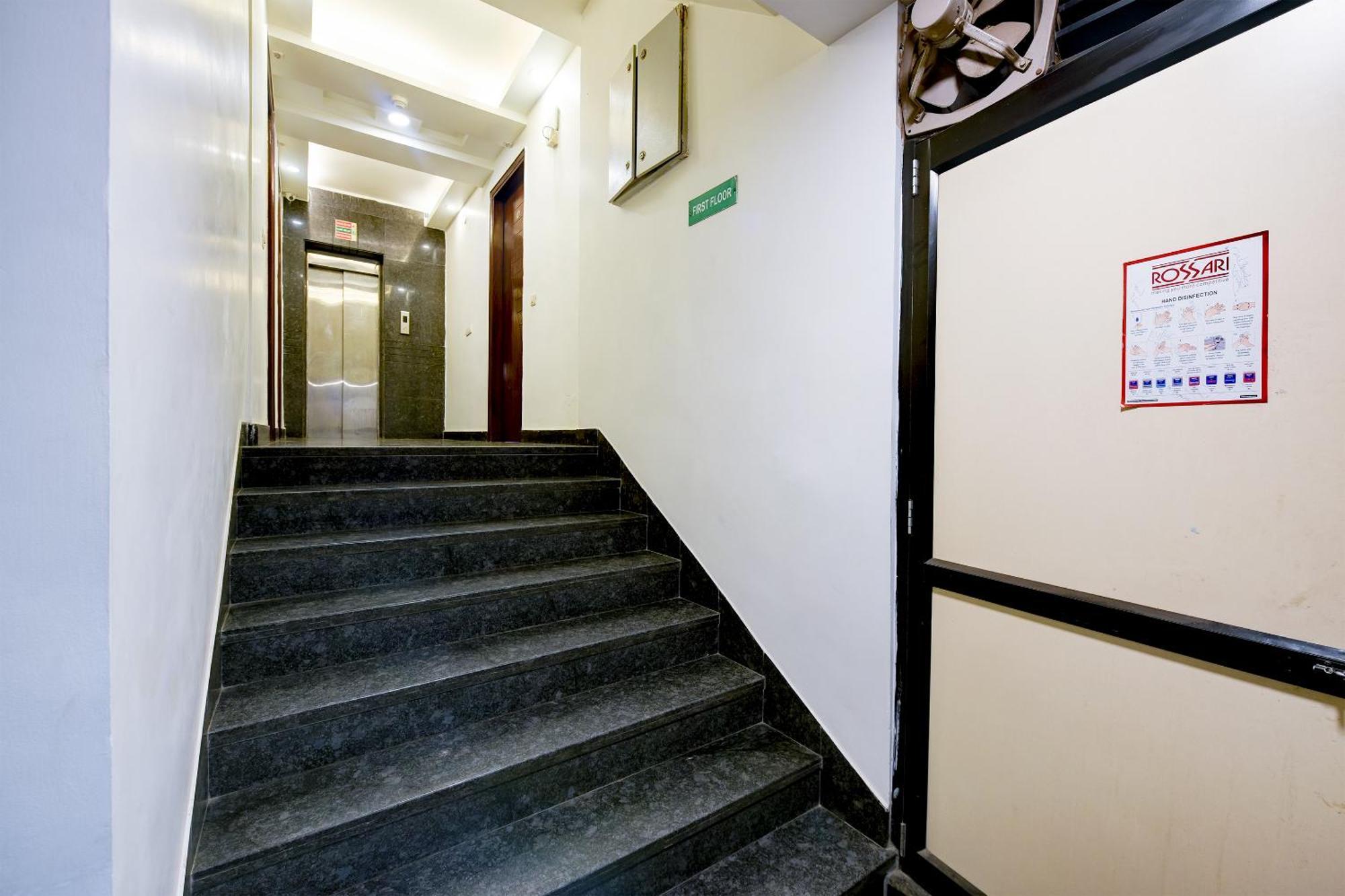 Hotel Sohana Palace Near New Delhi Railway Station And Connaught Place Exteriér fotografie